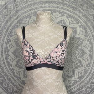 New $44 Victorias Secret Lace Strappy Floral Brami Pink CrossBack Bralette Bra M